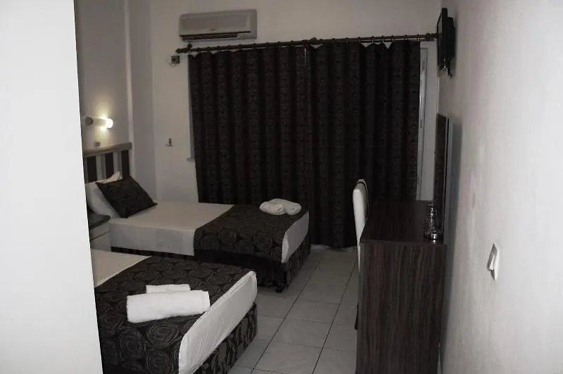 Reis Maris Hotel 말마리스