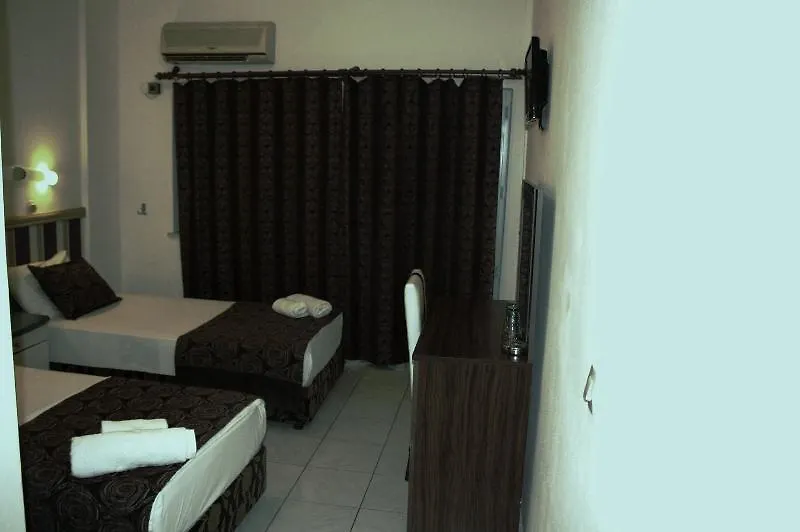 Reis Maris Hotel 말마리스