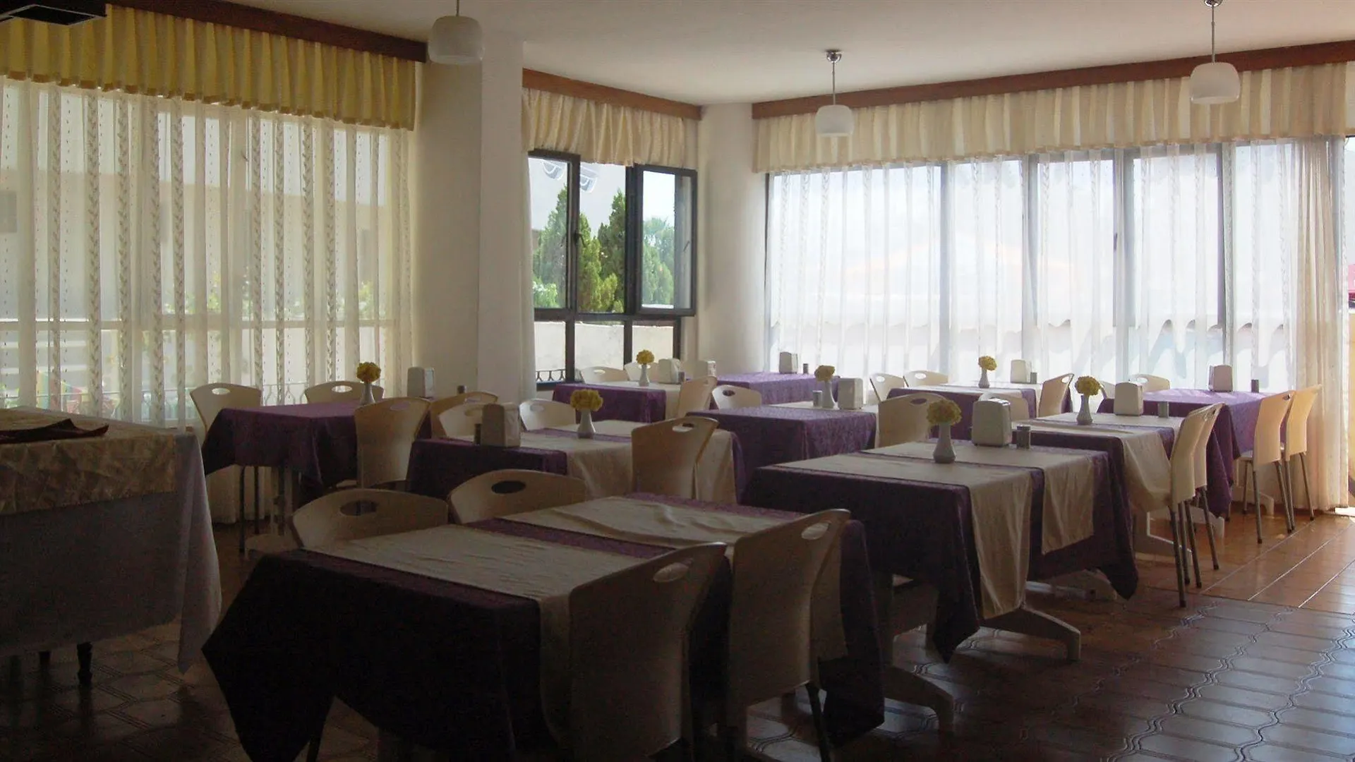 Reis Maris Hotel 말마리스