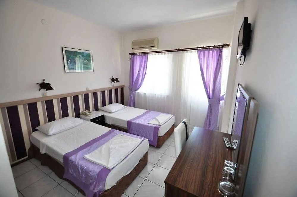 Reis Maris Hotel 말마리스