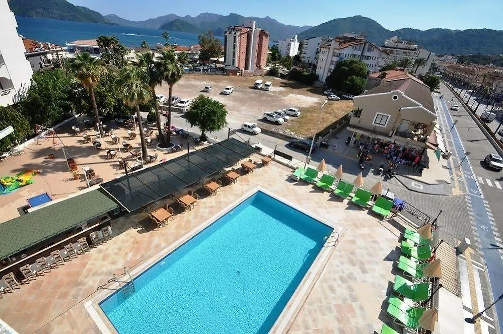 Reis Maris Hotel 말마리스